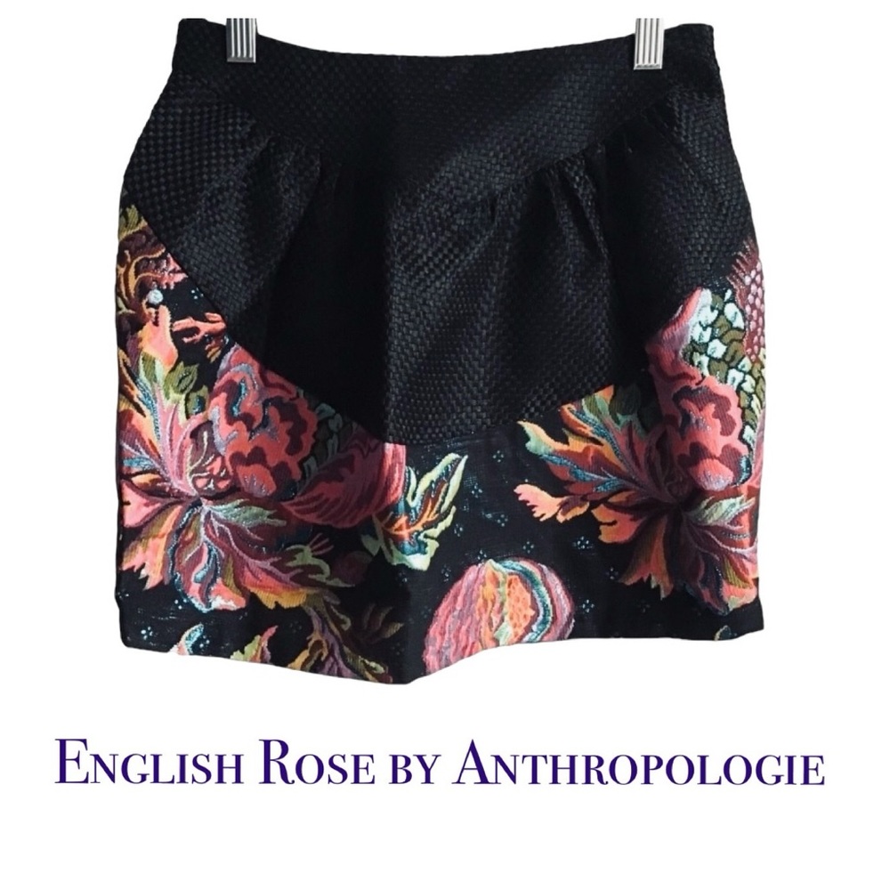 English Rose Metallic Floral Knit Mini Skirt NEW - Size Medium